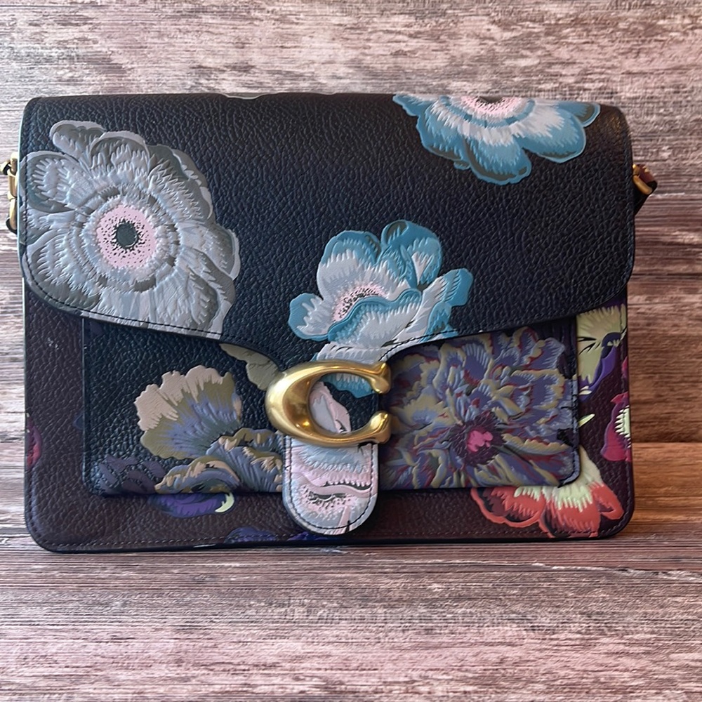 Coach Shoulder Bag, convertible to crossbody bag